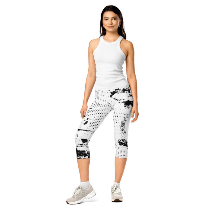 Monochrome Pop Capri Leggings - Image 3